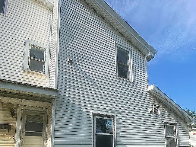 Image of 1030 S 8th St