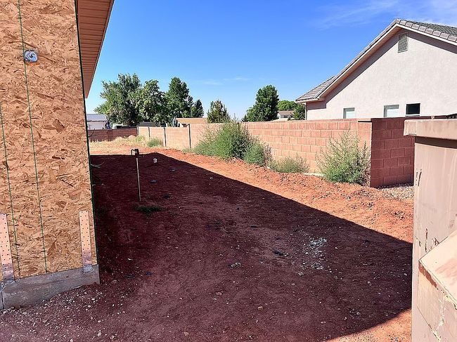 Photo of 42 E Sedona Valley Rd, Kanab, UT