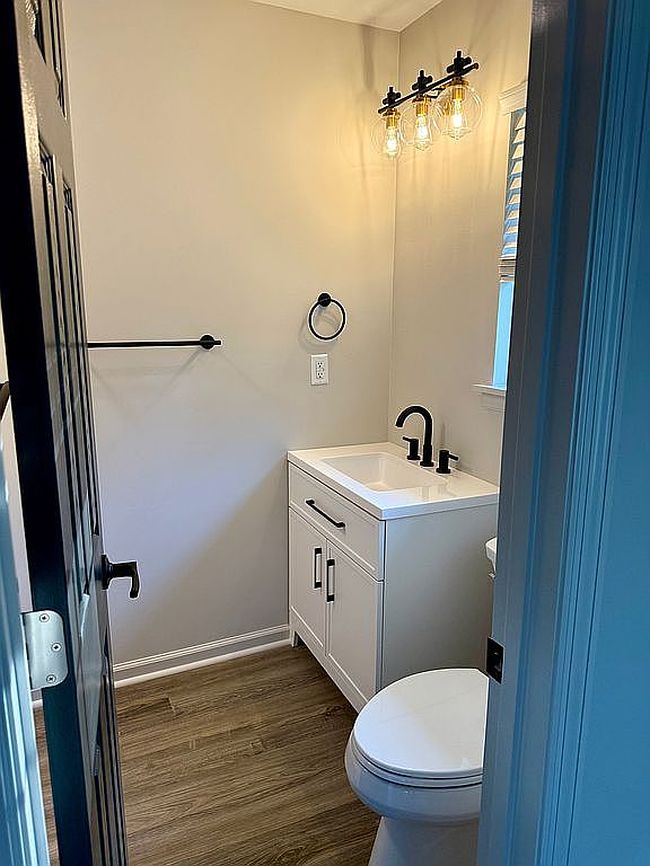 Preview of property located at 404 Ann Ln