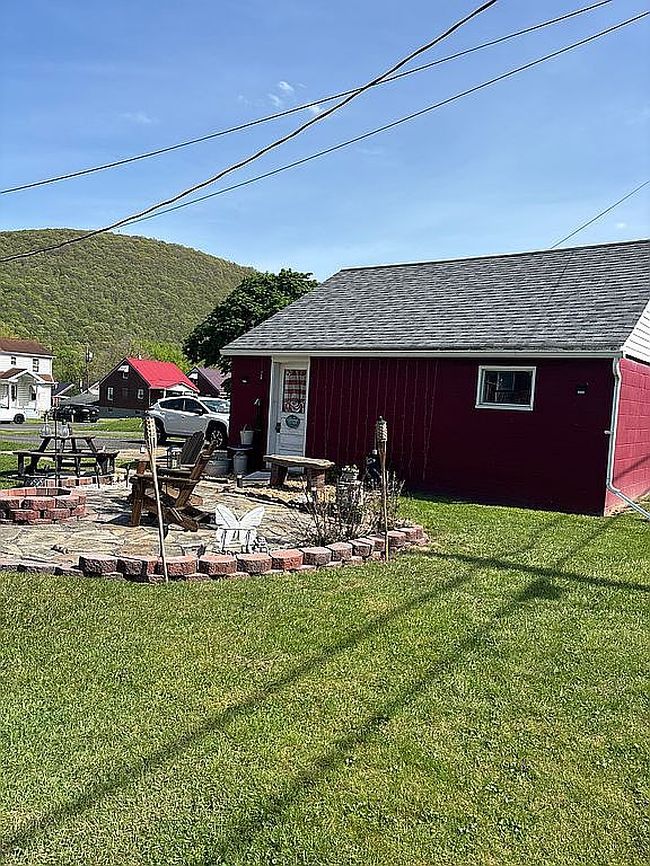 Image of 12507 Bowling St