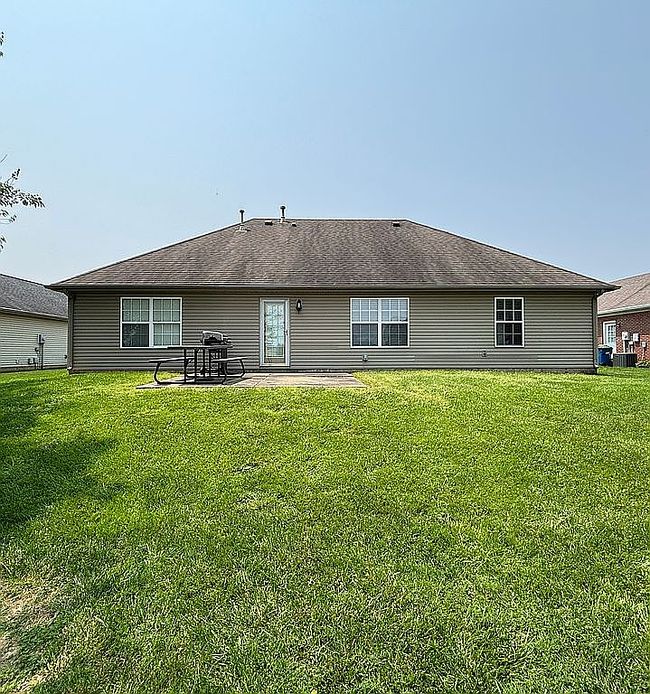 Additional photo 1 of property located at 2601 E Daffodil Ct