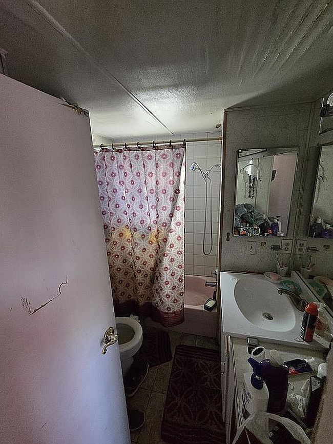 Photo of 1717 E Avenue I Space 31, Lancaster, CA