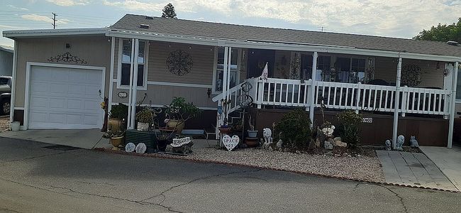 Photo of 1203 W 6th St Space 67