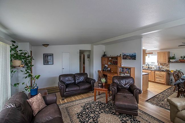 Additional photo 2 of property located at 32483 Oakville Rd Sw