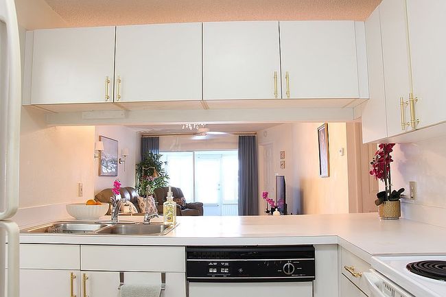 Additional photo 2 of property located at 305 Stephen Dr