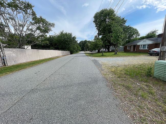 Image of 120 Hinkle Rd
