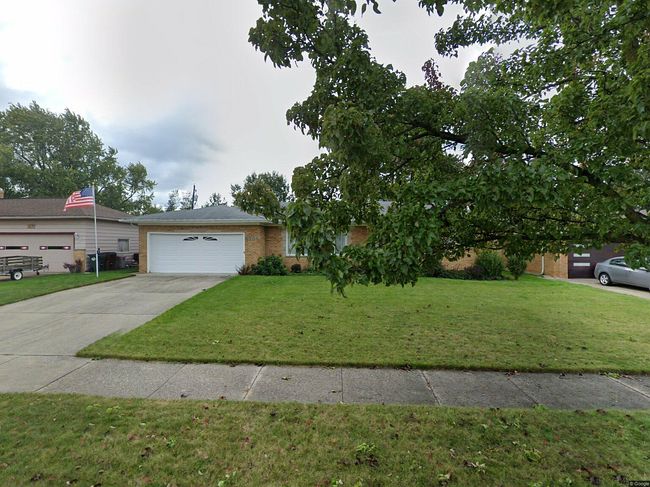 Photo of 8305 Banner Ln, Parma, OH