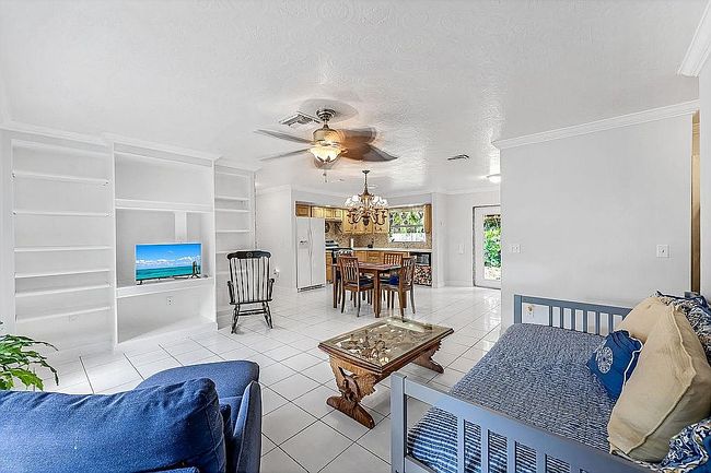 Photo of 3348 Balboa Cir E, Naples, FL