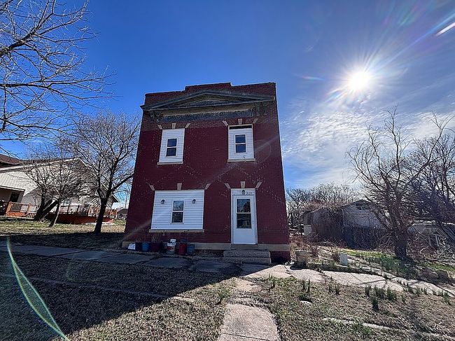 Image of 310 Main St