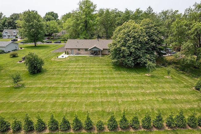 Photo of 616 E Brentmoor Dr, Troy, IL
