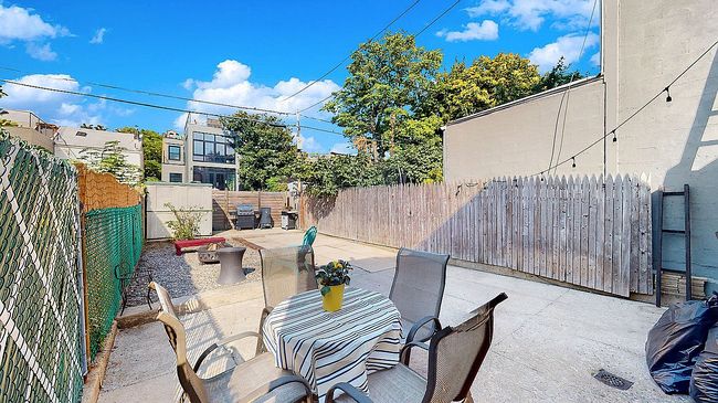 Preview of property located at 277 18th St
