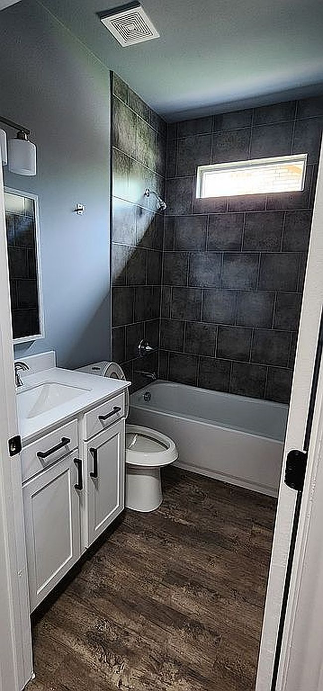 Photo of 4909 Fitzhugh Ave