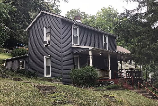 Photo of 148 E Bethlehem Blvd