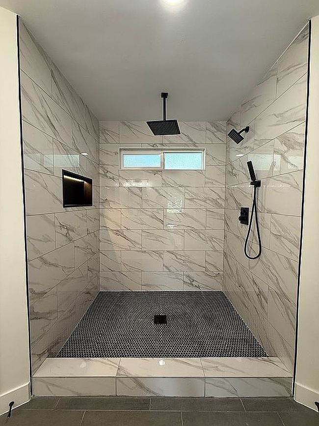 Preview of property located at 8215 Twining Oaks Ln