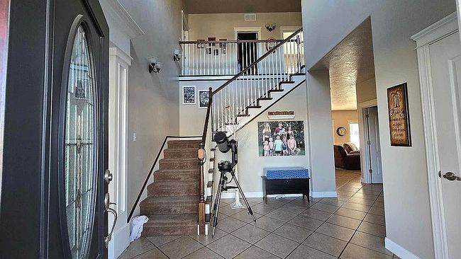 Image of 3921 E Man O War Dr