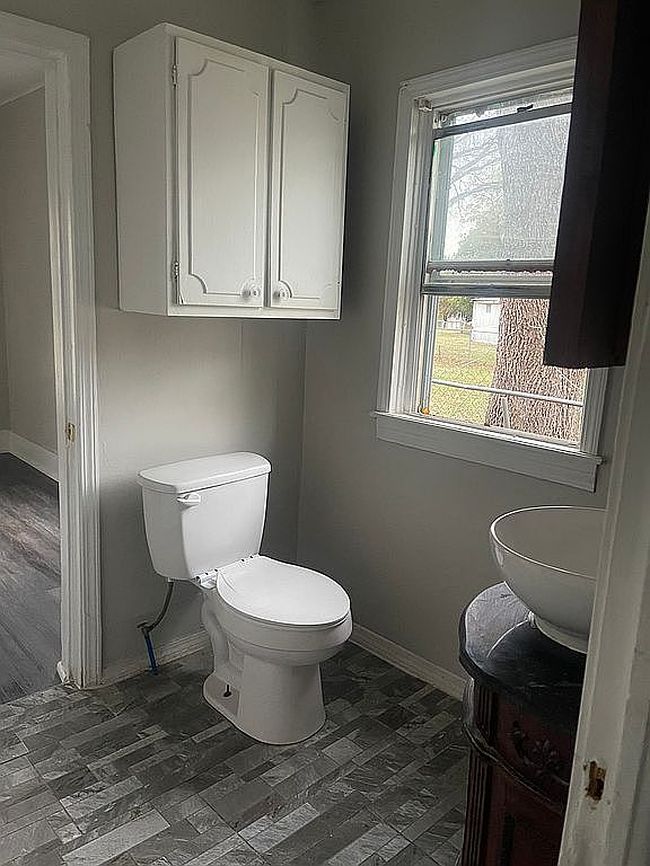 Image of 602 N Taft Ave