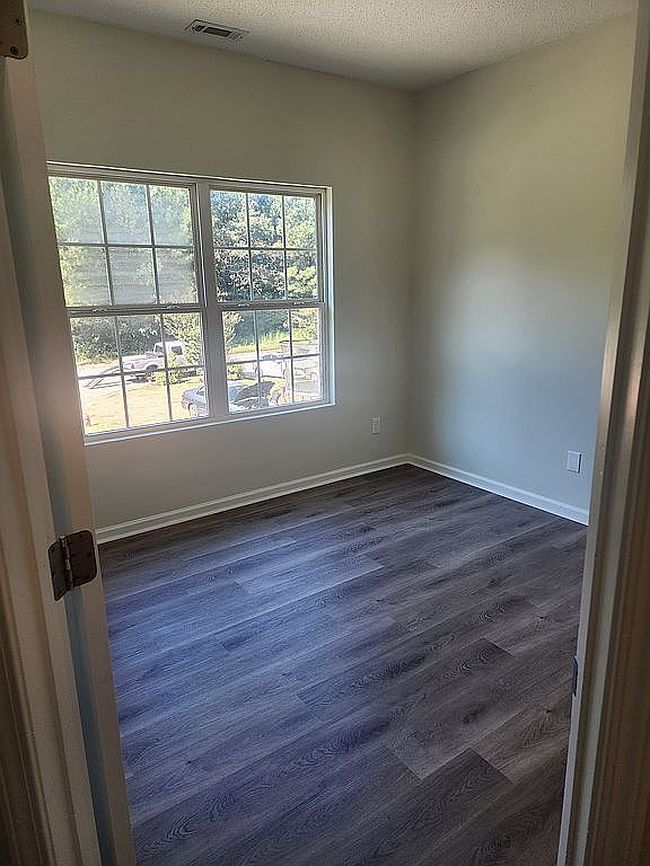 Image of 150 Mineral Springs Ln