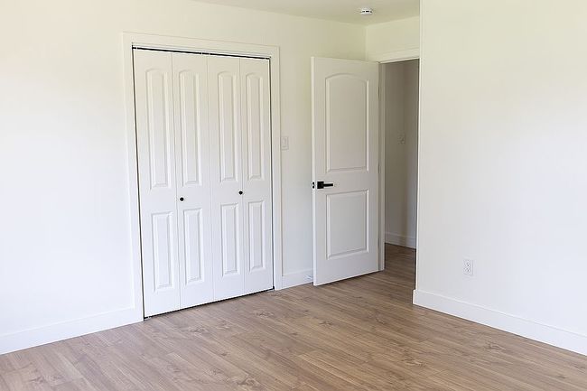 Image of 1062 Binns Dr