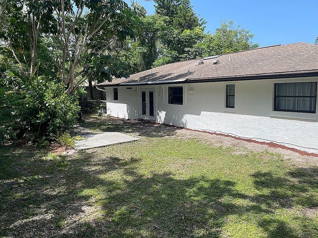 Photo of 3348 Balboa Cir E, Naples, FL