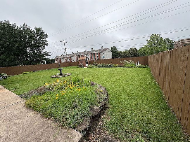Photo of 911 E Rockwood St, Springfield, MO