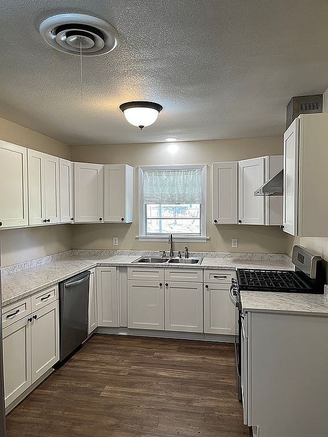 Image of 121 Kaffie Dr
