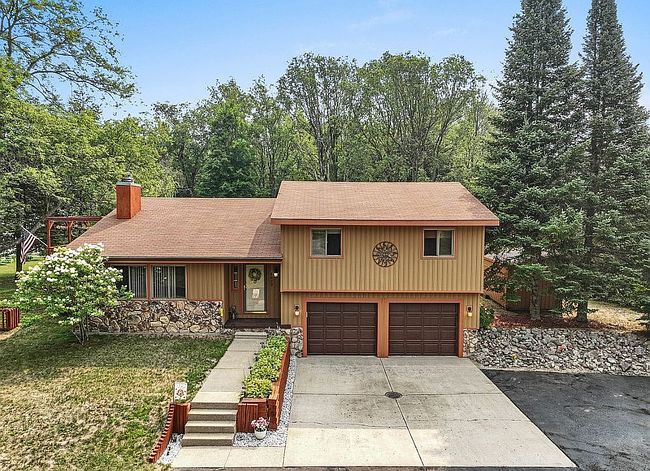 Photo of 8019 Cherry Ln, Cadillac, MI
