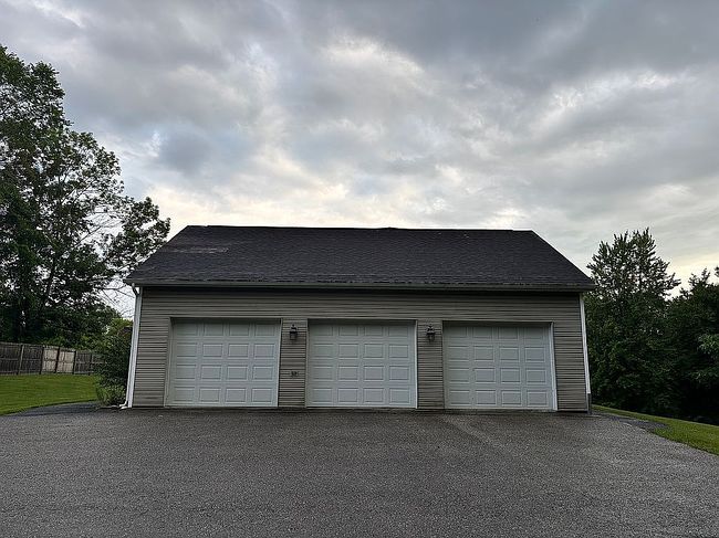 Photo of 882 East Rd, Bennington, VT