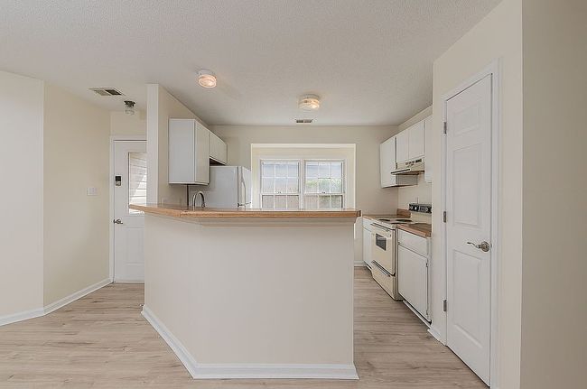 Photo of 115 Mulberry Ln, Jacksonville, NC