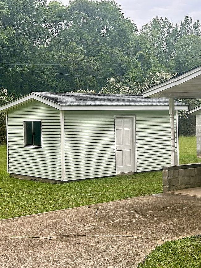 Image of 3926 Military Rd