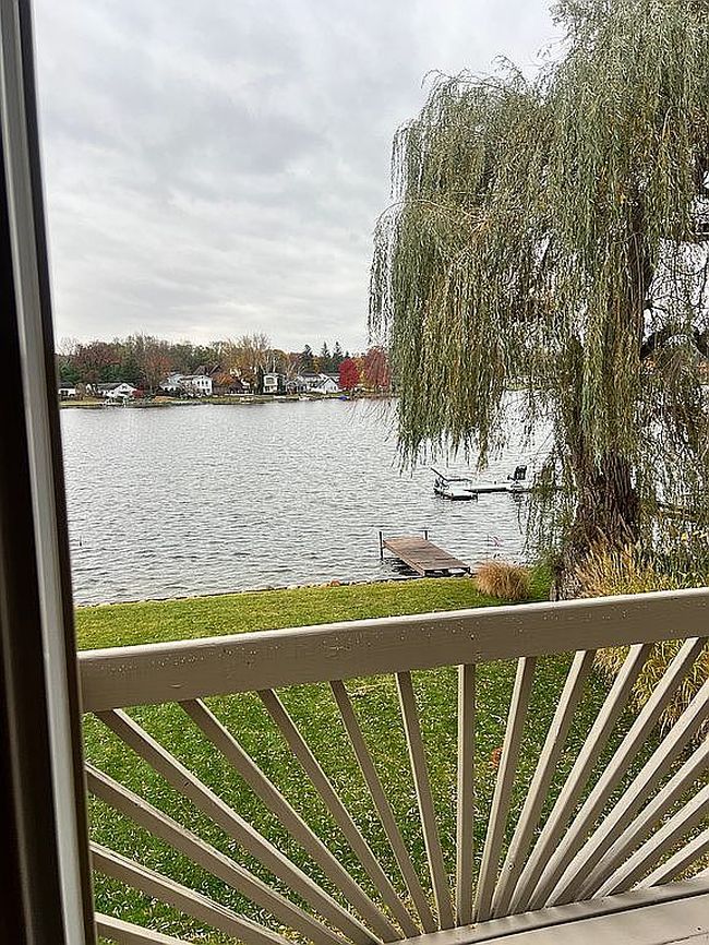 Photo of 8065 S Portage Rd, Jackson, MI