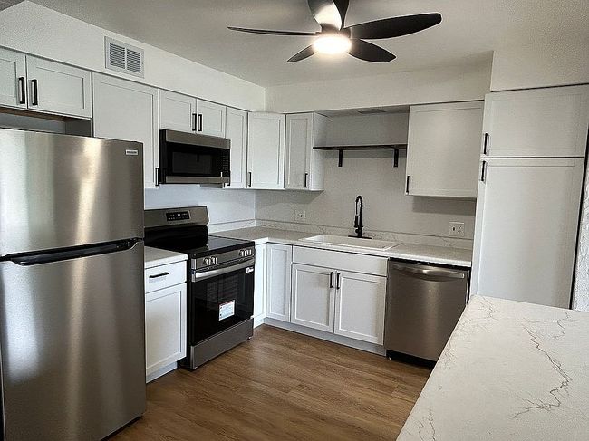 Preview of property located at 5711 Golden Ct Ne Apt 44