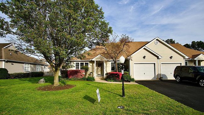 Image of 933 W Schumaker Manor Dr