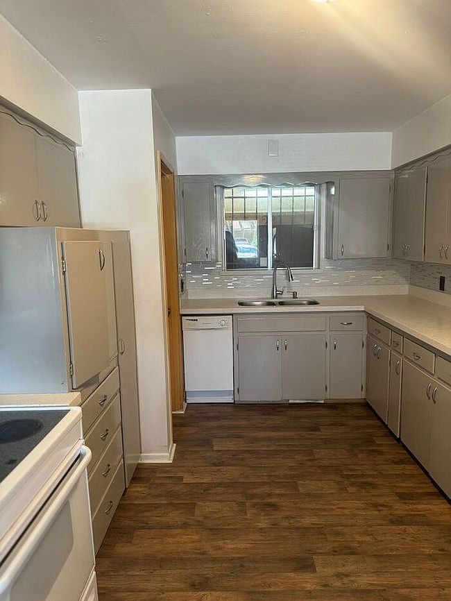 Additional photo 2 of property located at 5517 E Boise St