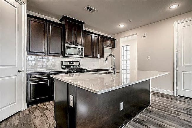 Image of 929 Estelle Dr