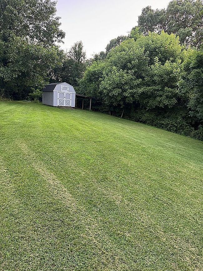 Image of 385 Hawes Blvd