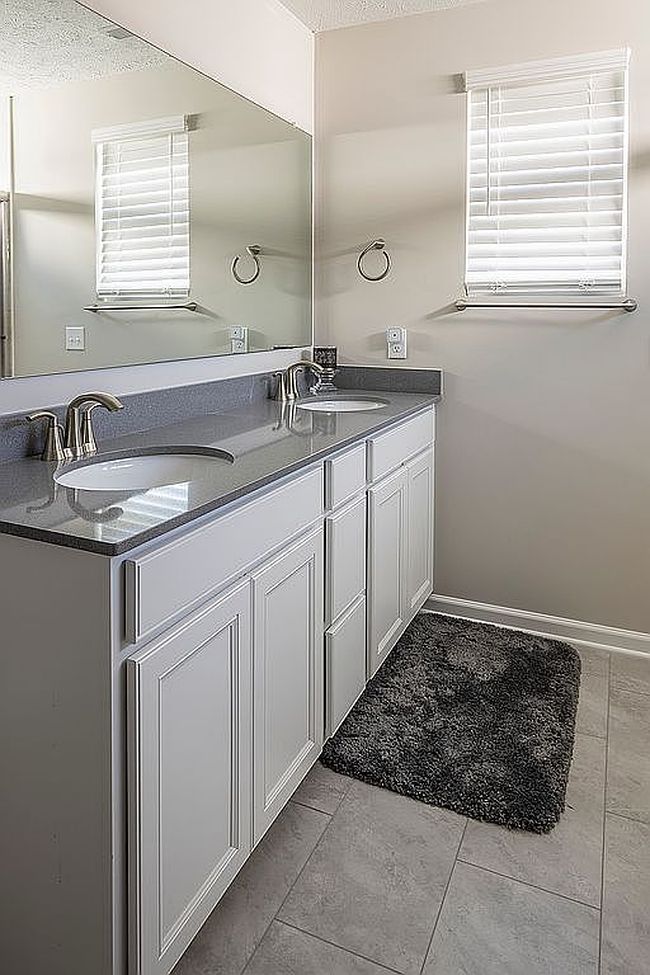 Image of 870 Dipper Ln #5