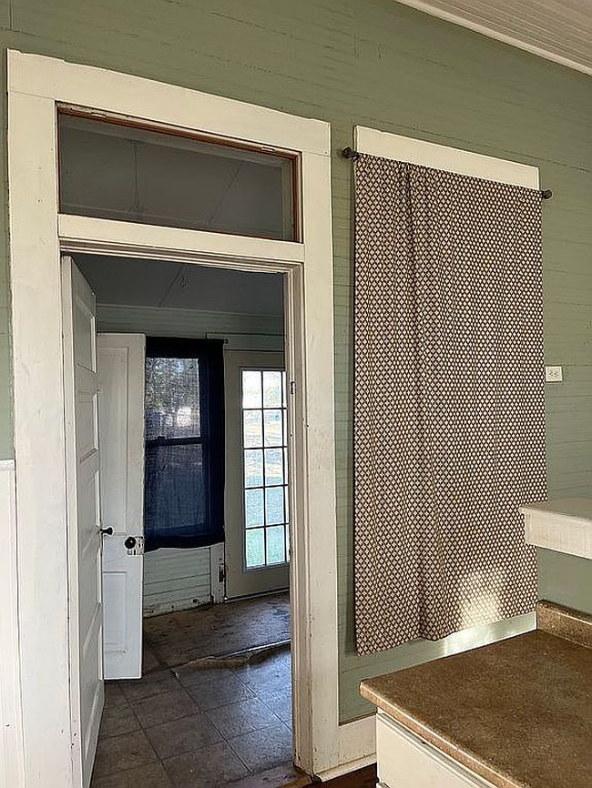 Photo of 269 Lee St, Seguin, TX