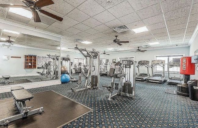 Image of 121 Spring Dr