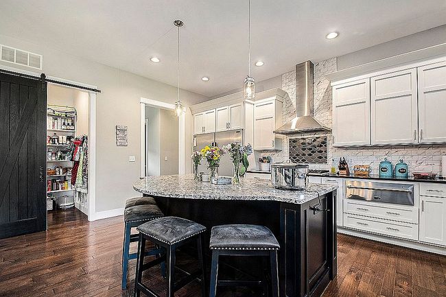 Photo of 30356 Blackhawk Dr, Granger, IN