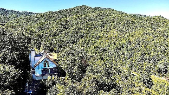 Photo of 290 Creekside Acres Dr, Bryson City, NC