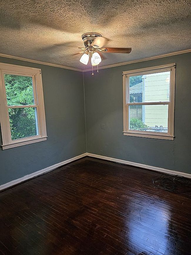Photo of 909 Lanier Ave, Danville, VA