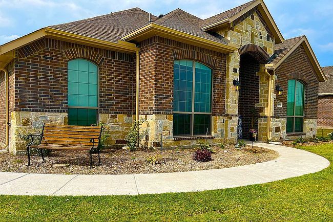 Image of 1884 Creekview Ln