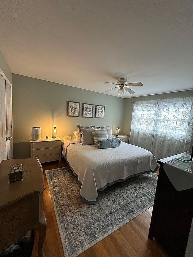 14 Northcrest Dr, Clifton Park, NY