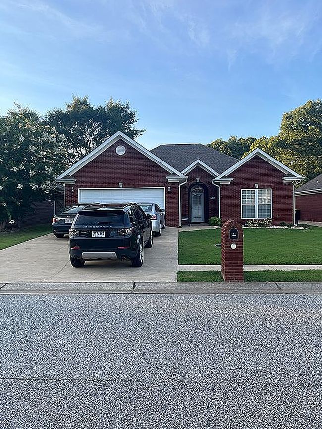 Photo of 30 Ashton Ln, Sylacauga, AL
