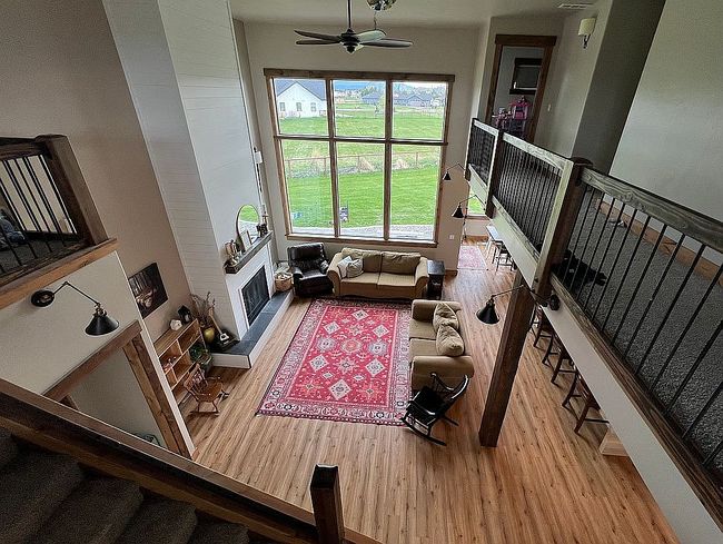 Image of 232 Mannington St