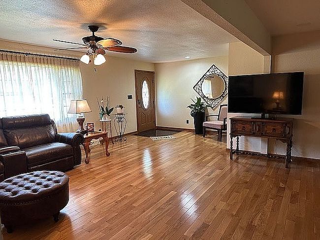 Photo of 1700 Ankney Pl, Neosho, MO