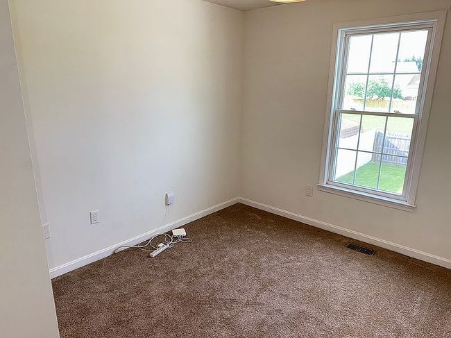 Image of 2152 Collingwood Ln