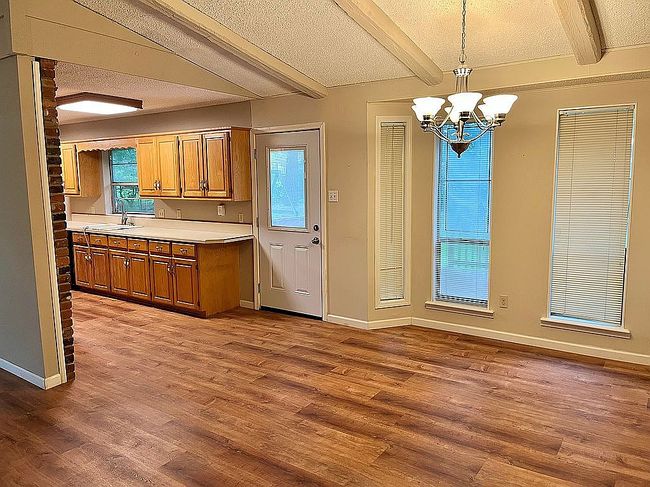 Image of 1104 Pinewood Dr