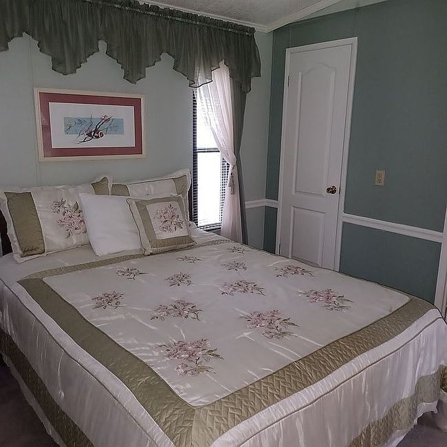 Photo of 9854 Violet Cir, Navarre, FL
