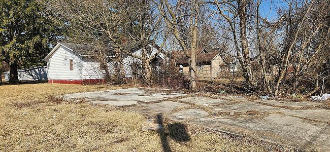 Image of 931 E Dixon St